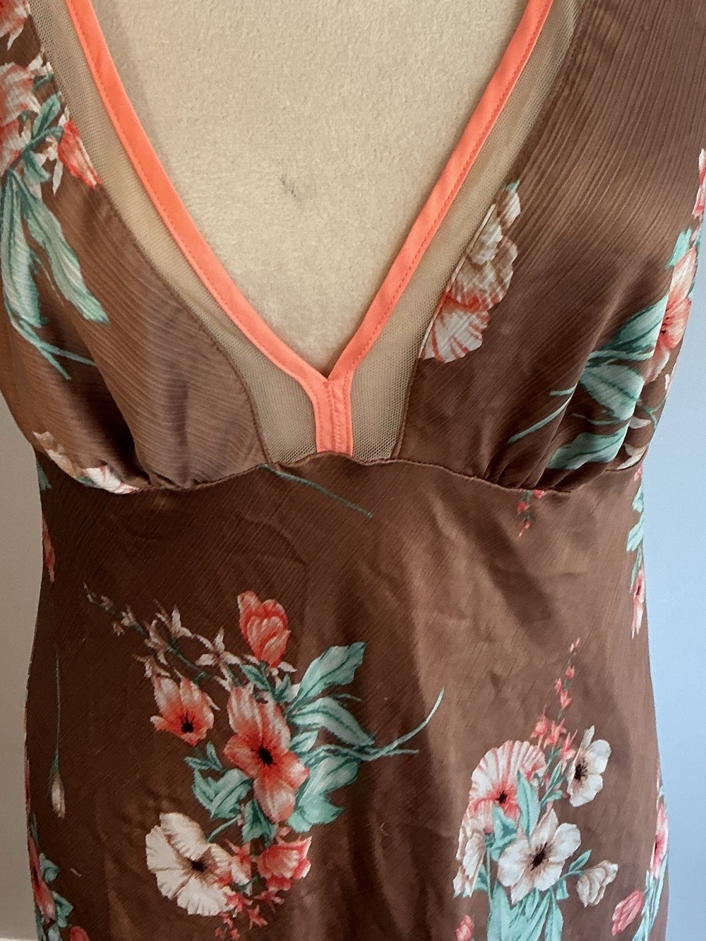 Jones New York Brown Floral Print Nightgown - Picture 2 of 9